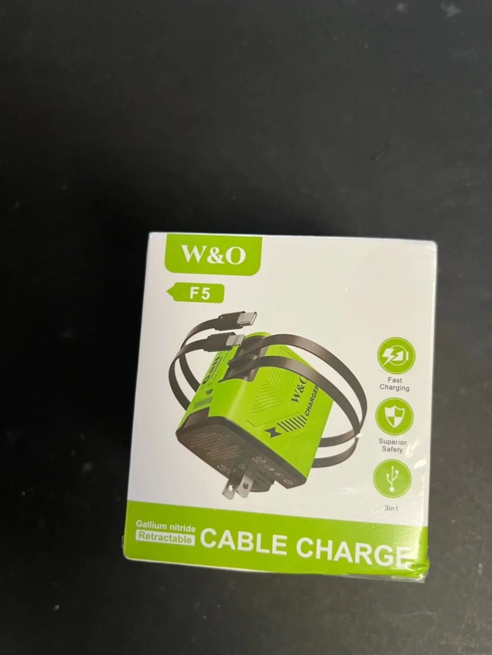 F5 Green Retractable 3-in-1 Cable Charger. Box 10